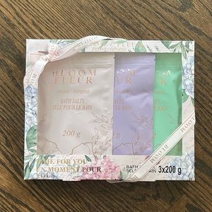 Bloom fleur peony bath salts
